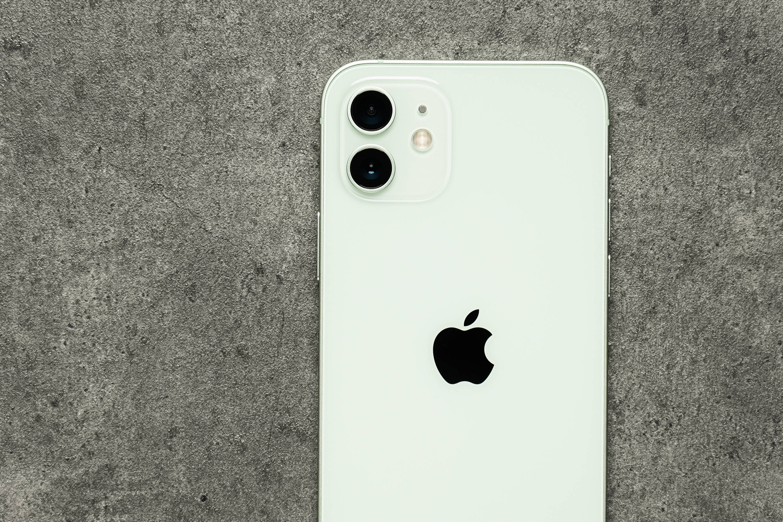 iphone 4 camera price