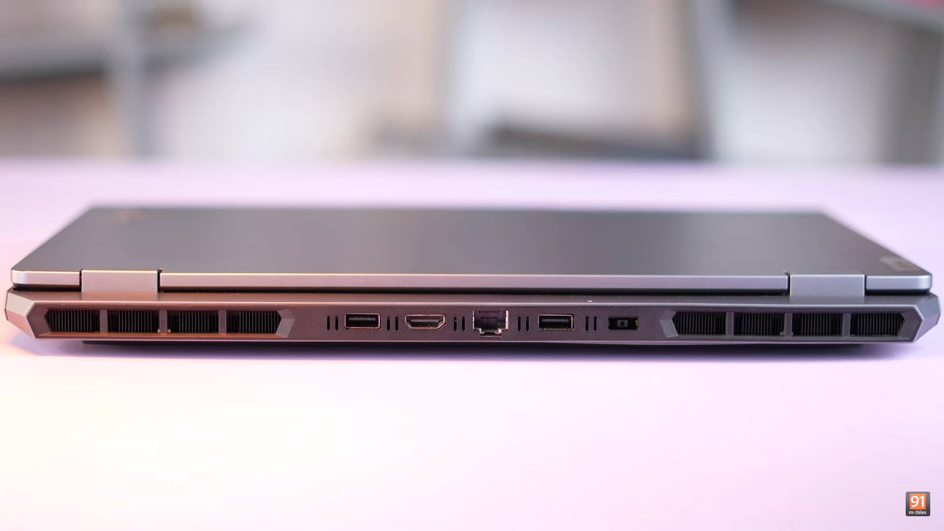 Lenovo LOQ 15IAX9I (83FQ0009IN) Laptop (Core i5 12th Gen/8 GB/512 GB SSD/Windows 11/4 GB)