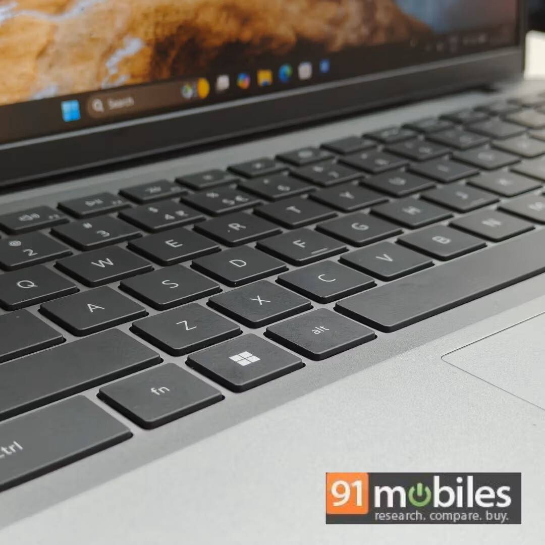 Dell Latitude 14 5455 Laptop (Snapdragon X Plus Deca Core/16 GB/512 GB SSD/Windows 11)