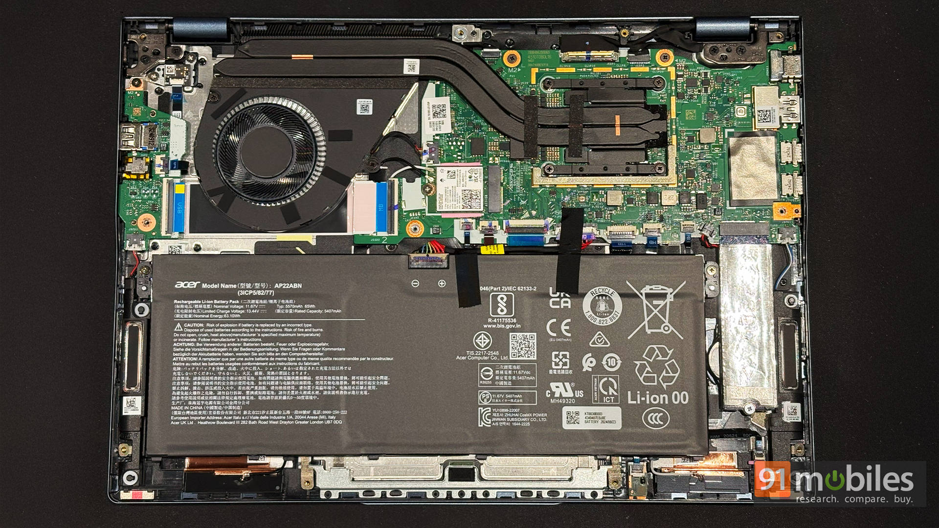 Acer Swift 14 AI SF14-51 (NX.J2HSI.002) Laptop (Core Ultra 5/16 GB/512 GB SSD/Windows 11)