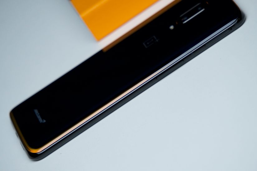 OnePlus 6T McLaren Edition Volume Rocker