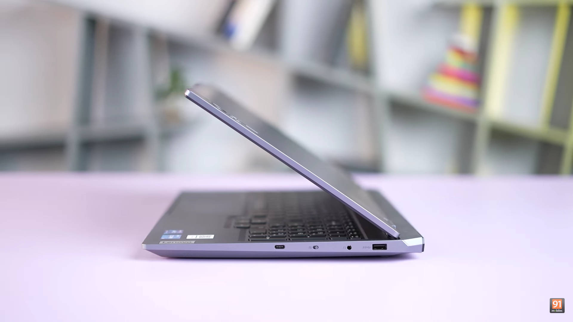 Lenovo LOQ 15IAX9I (83FQ0009IN) Laptop (Core i5 12th Gen/8 GB/512 GB SSD/Windows 11/4 GB)