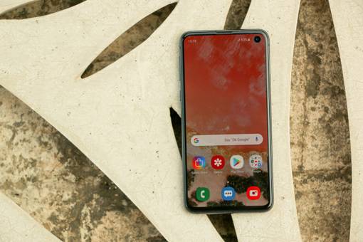 samsung galaxy s10e camera specs