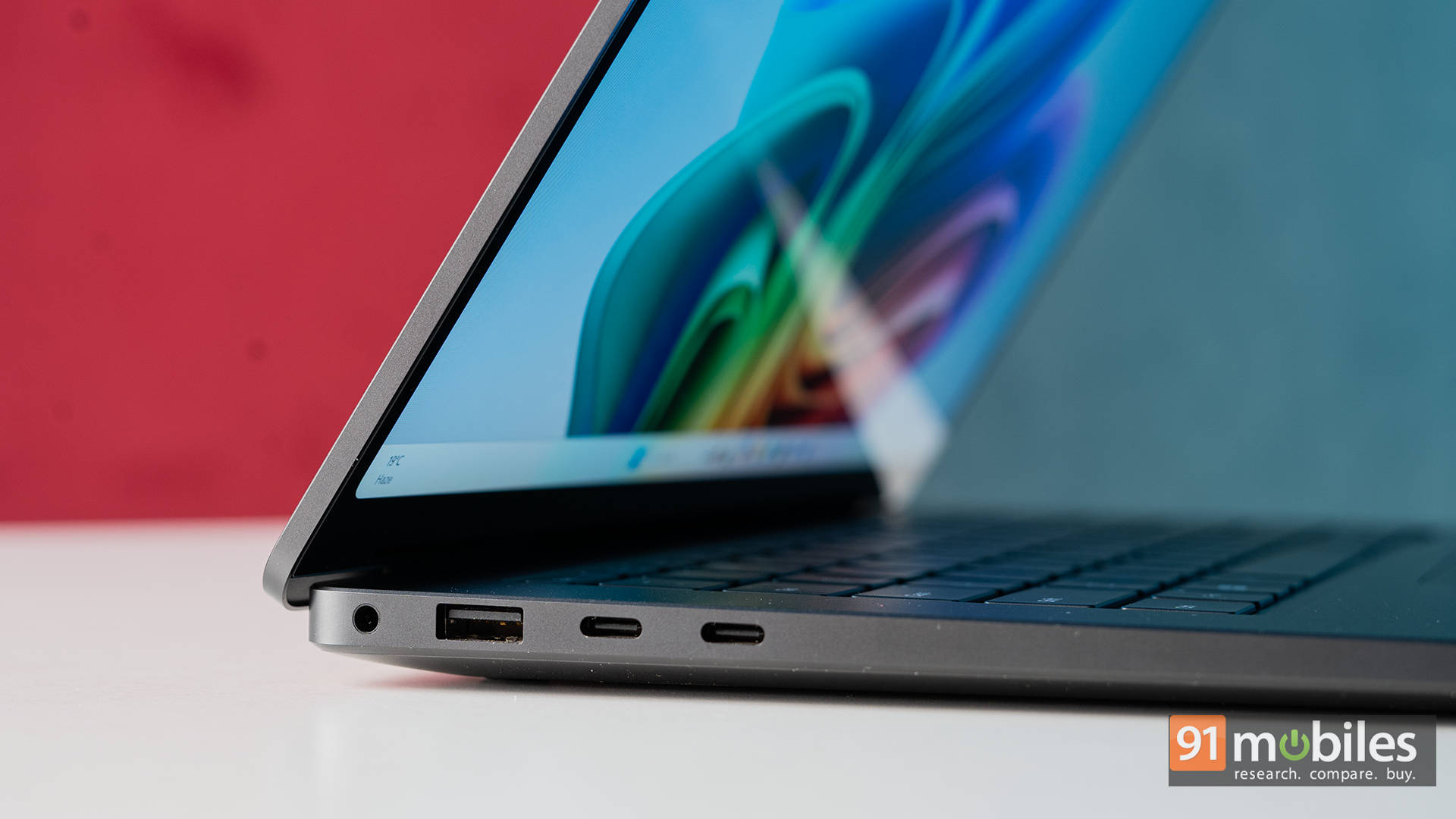 Microsoft Surface 7 (ZHH-00048) Laptop (Snapdragon X Elite/16 GB/512 GB SSD/Windows 11)