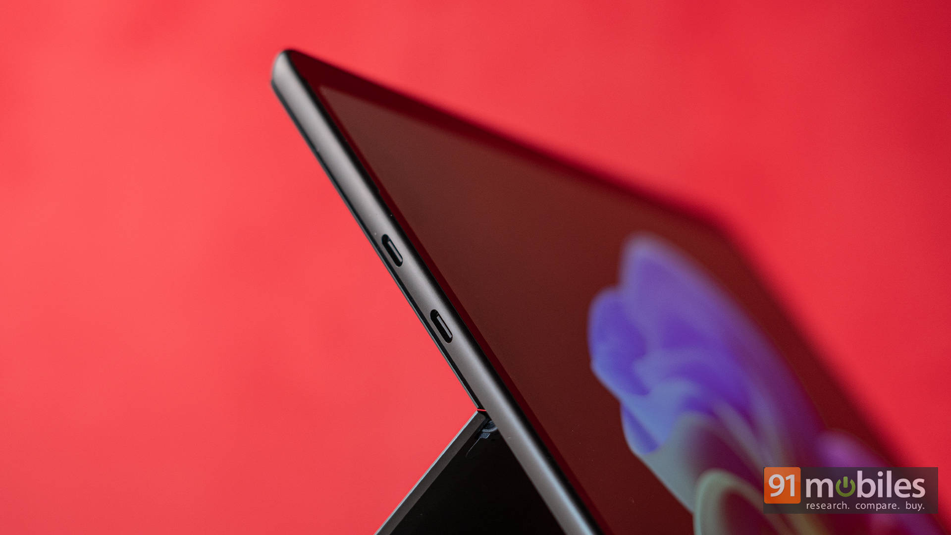Microsoft Surface Pro 11 (ZHX-00014) Laptop (Snapdragon X Plus/16 GB/256 GB SSD/Windows 11)