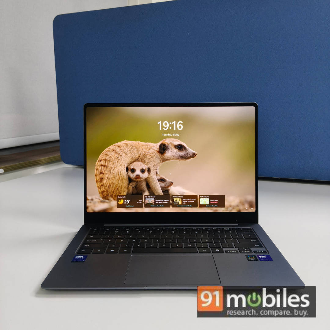 Samsung Galaxy Book 5 Pro NP940XHA-LG1IN Laptop (Core Ultra 5/16 GB/512 GB SSD/Windows 11/8 GB)