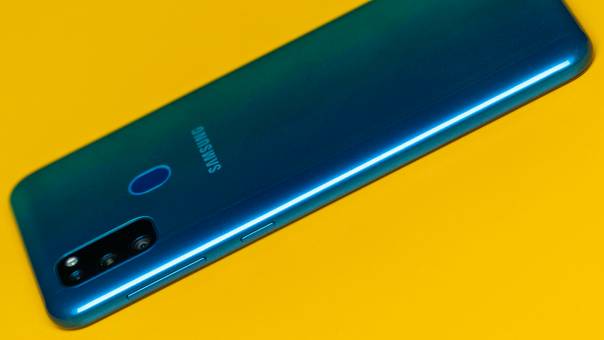 display of samsung m30s