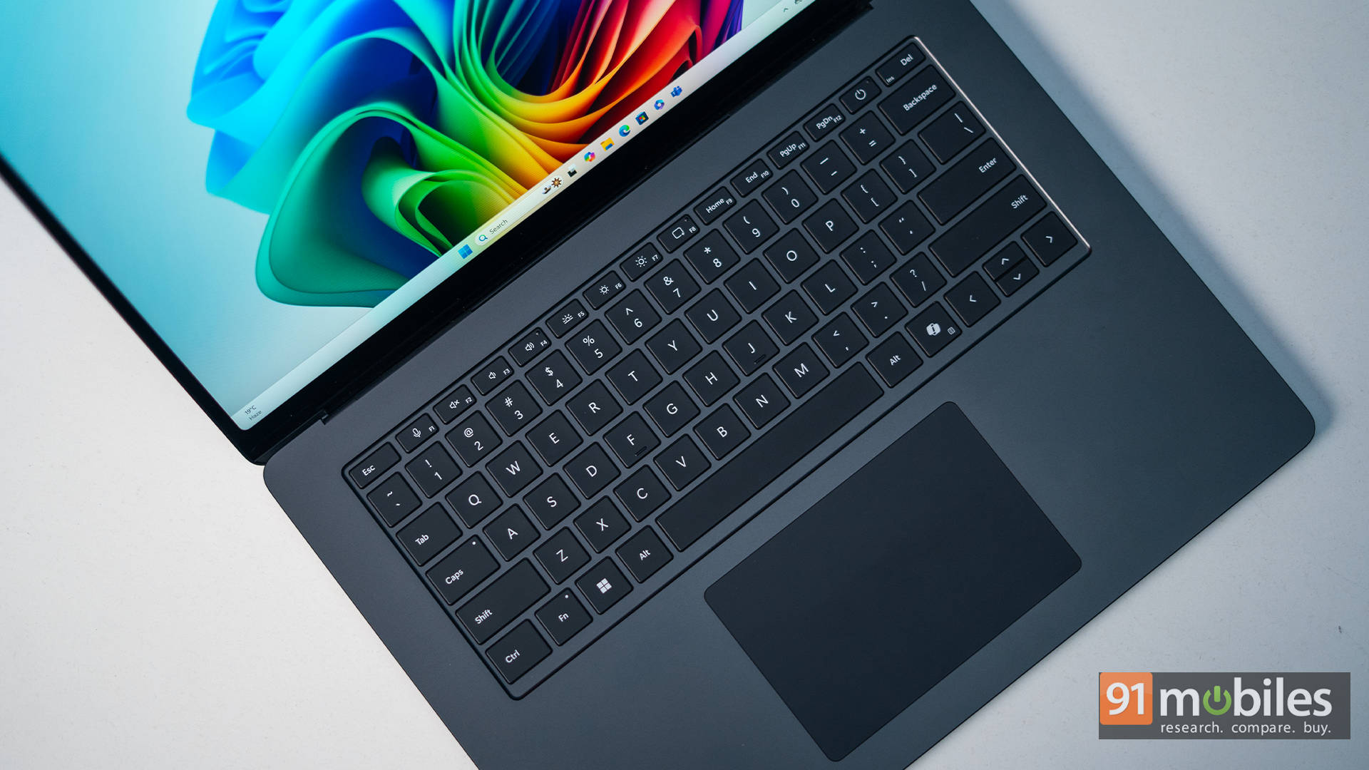 Microsoft Surface 7 (ZHH-00048) Laptop (Snapdragon X Elite/16 GB/512 GB SSD/Windows 11)
