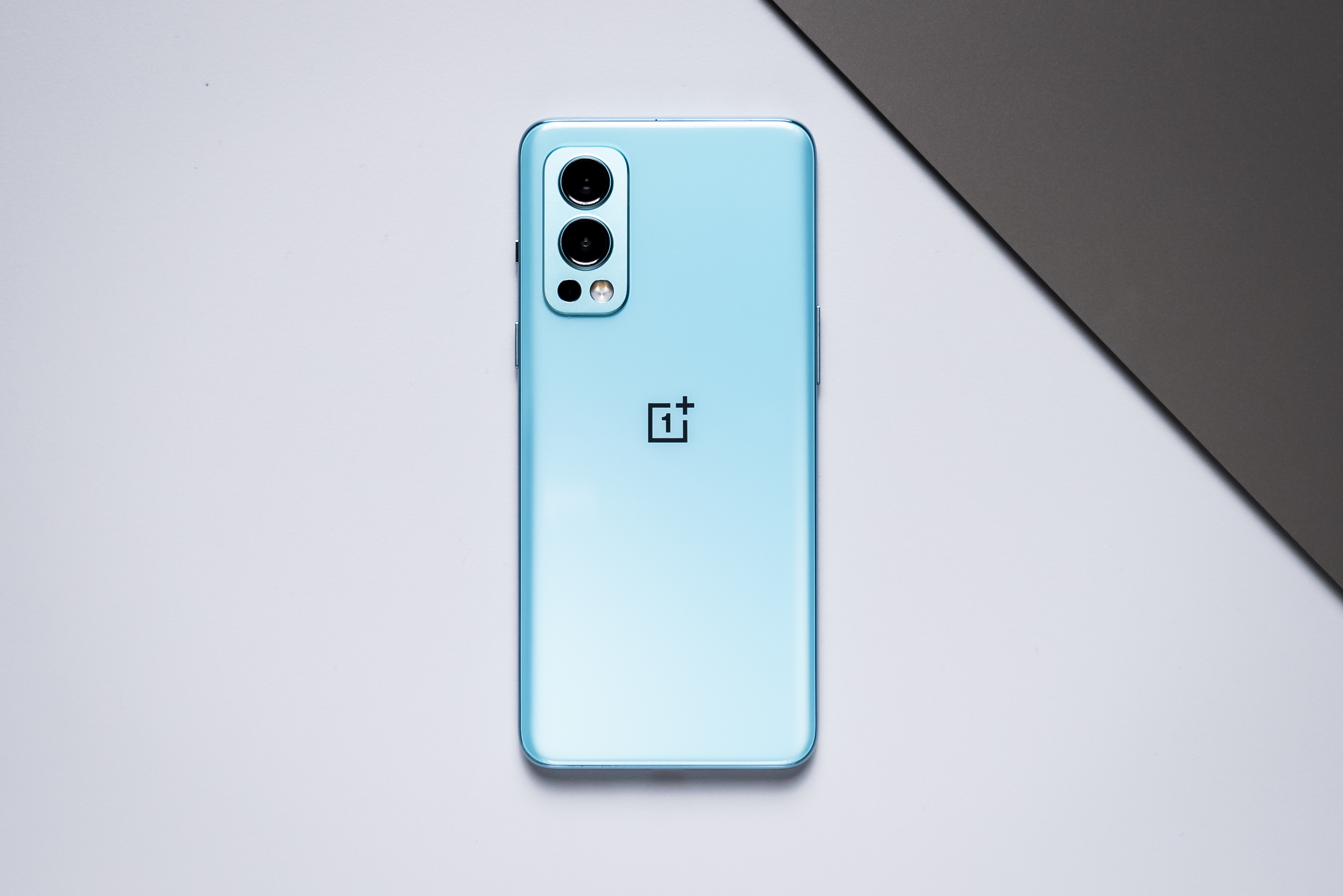 Exclusive] OnePlus Nord 2 design revealed via 5K renders: triple