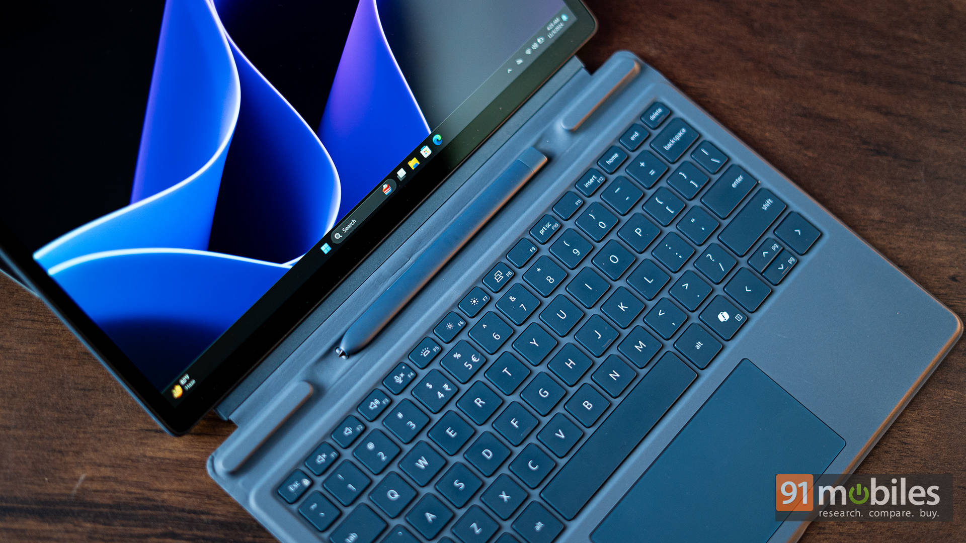Dell Latitude 7350 (AL7350DETGCTO) Laptop (Core Ultra 5/16 GB/512 GB SSD/Windows 11)