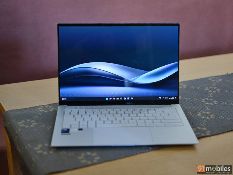 Asus Zenbook S 14 OLED UX5406SA-PZ358WS Laptop (Core Ultra 7/32 GB/1 TB SSD/Windows 11)