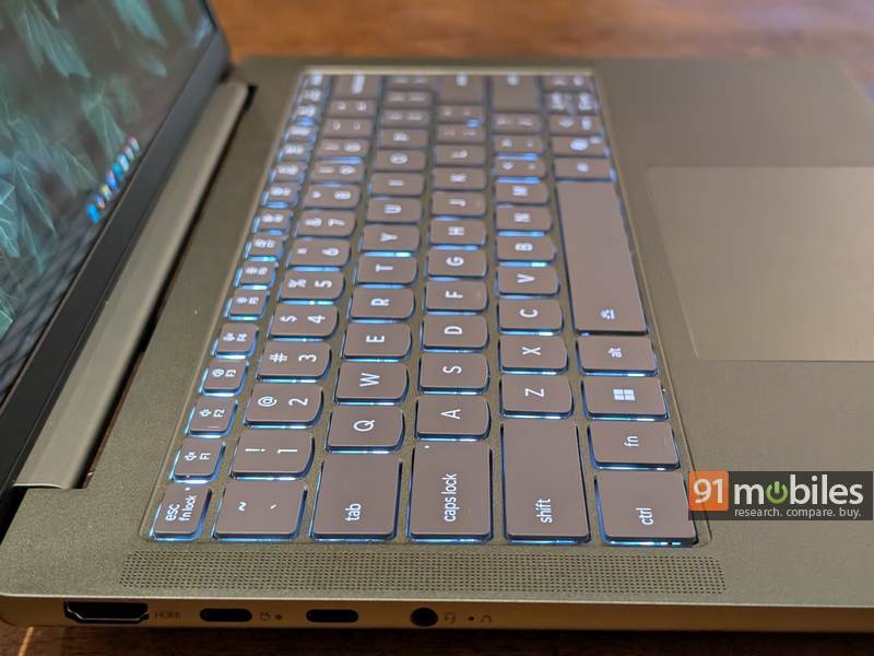 Motorola Motobook 60 14IRH10R (83J7000CIN) Laptop (Core 5  Series 2 /16 GB/512 GB SSD/Windows 11)