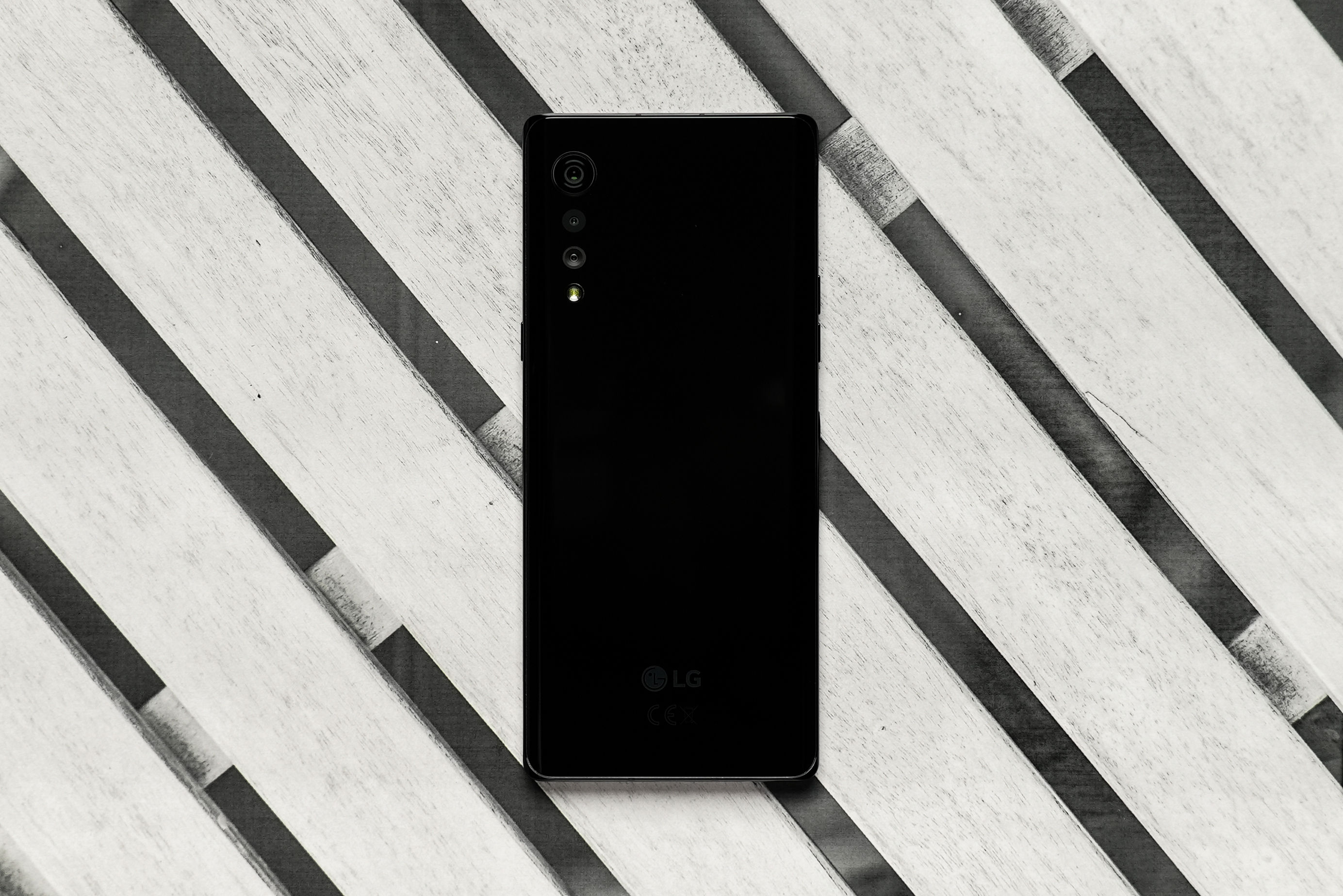 LG