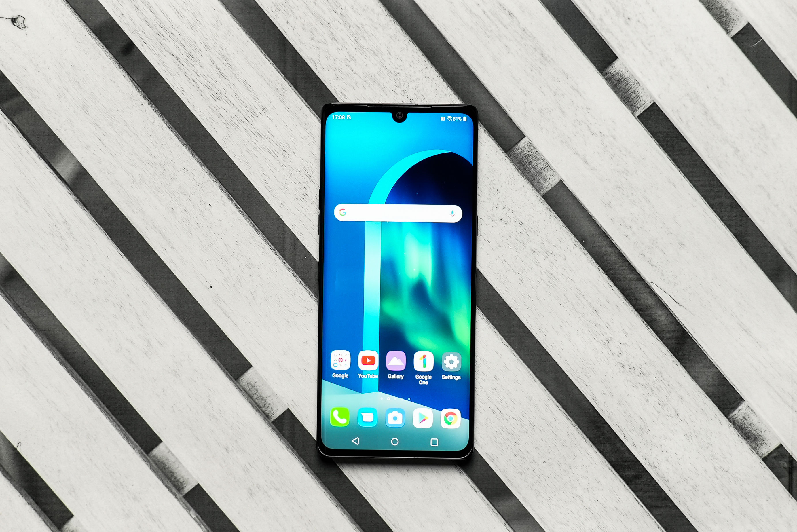 LG