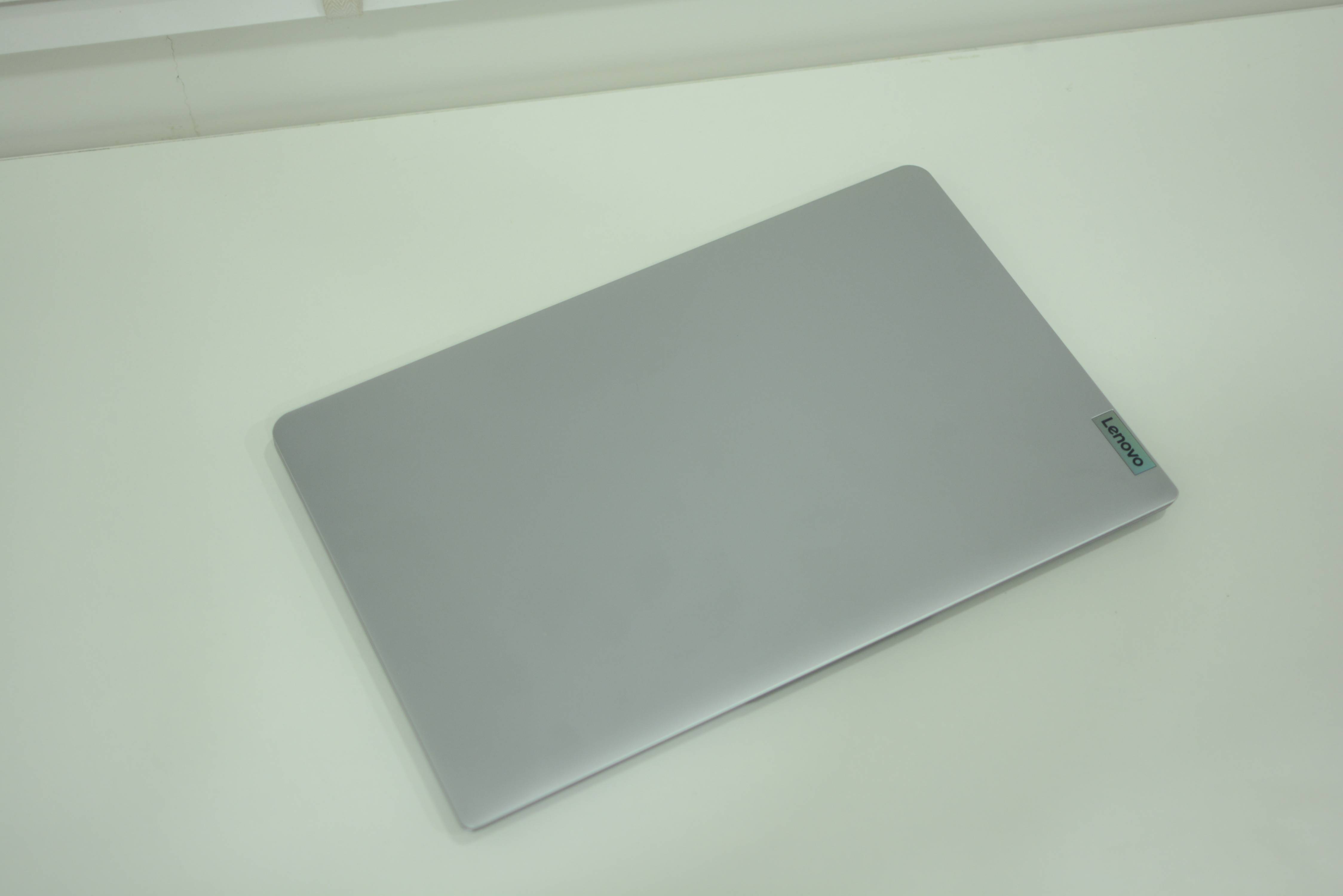 Lenovo IdeaPad Slim 15AMN7 Gen 7 (82VG00EWIN) Laptop (AMD Quad Core Ryzen 5/8 GB/512 GB SSD/Windows 11)