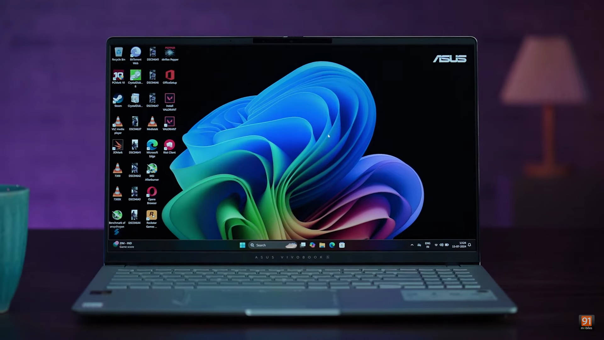 Asus VivoBook S15 OLED S5507QAD-MA751WS Laptop (Snapdragon X Elite/16 GB/1 TB SSD/Windows 11)
