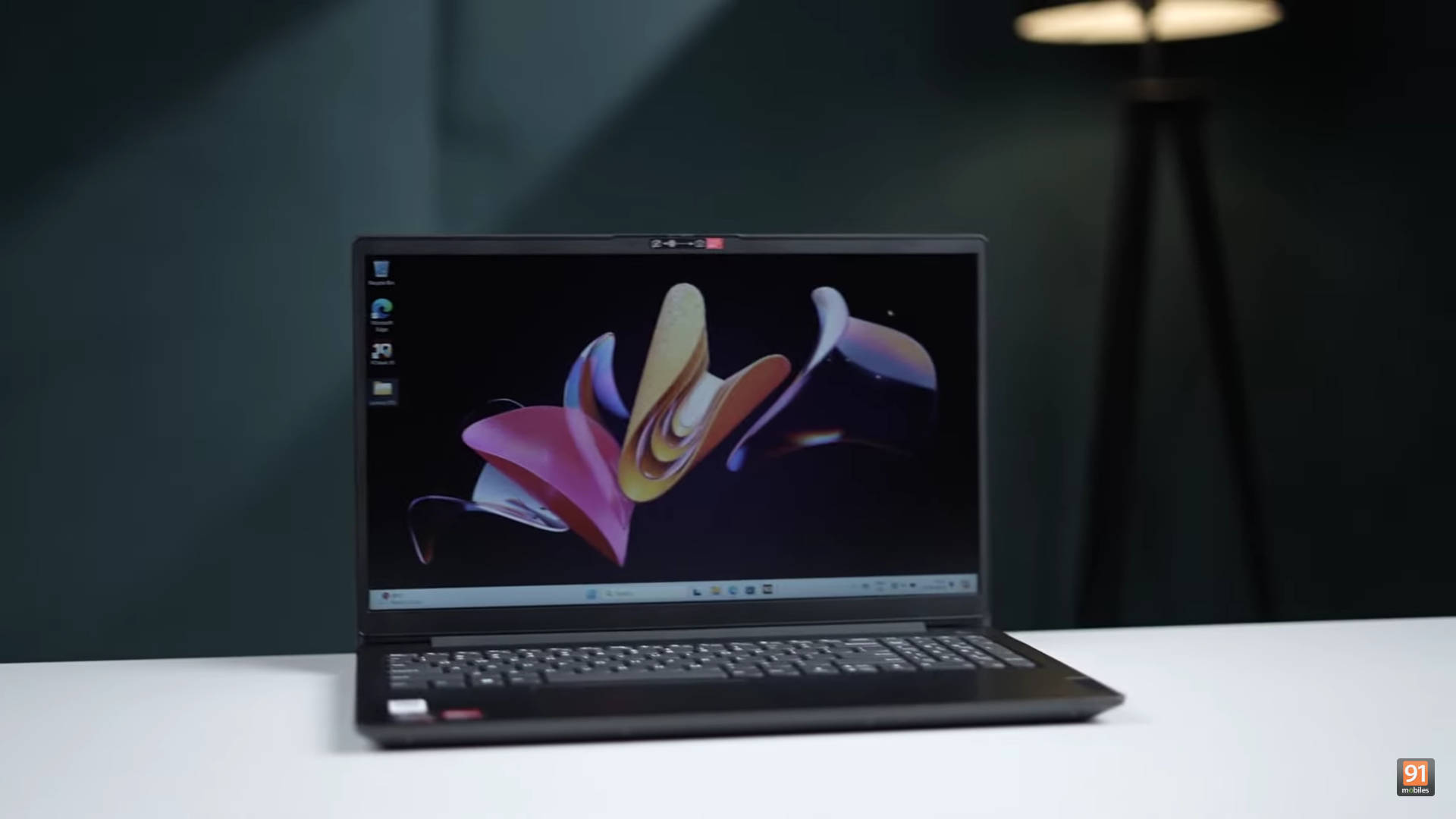Lenovo V15 Gen 4 (83CR000XIN) Laptop (AMD Octa Core Ryzen 7/16 GB/512 GB SSD/Windows 11)