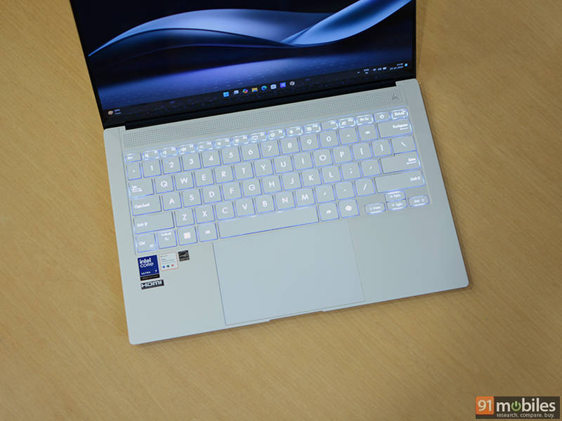Asus Zenbook S 14 OLED UX5406SA-PZ358WS Laptop (Core Ultra 7/32 GB/1 TB SSD/Windows 11)