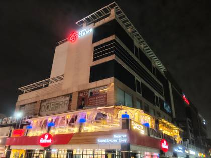 realme 16