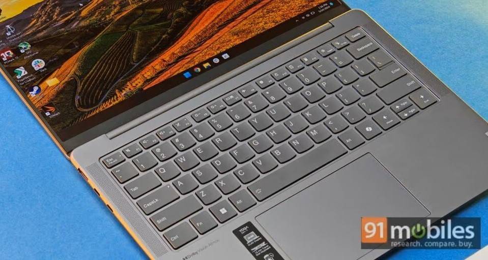 Lenovo Yoga Slim 7 (83CV002DIN) Laptop (Core Ultra 7/32 GB/1 TB SSD/Windows 11)