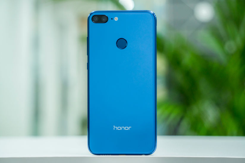 Toevlucht Voorlopige fee Honor 9 Lite Images, Official Pictures, Photo Gallery | 91mobiles.com