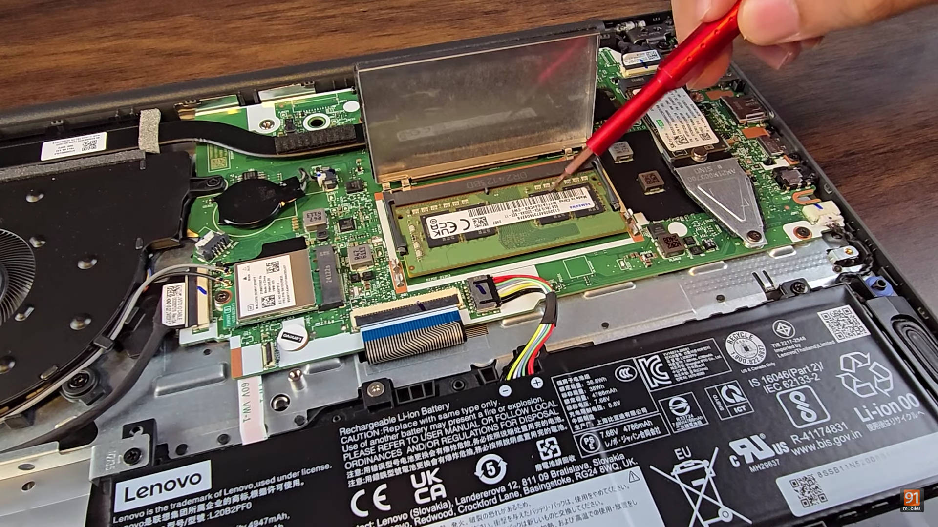 Lenovo V15 Gen 4 (83CR000XIN) Laptop (AMD Octa Core Ryzen 7/16 GB/512 GB SSD/Windows 11)