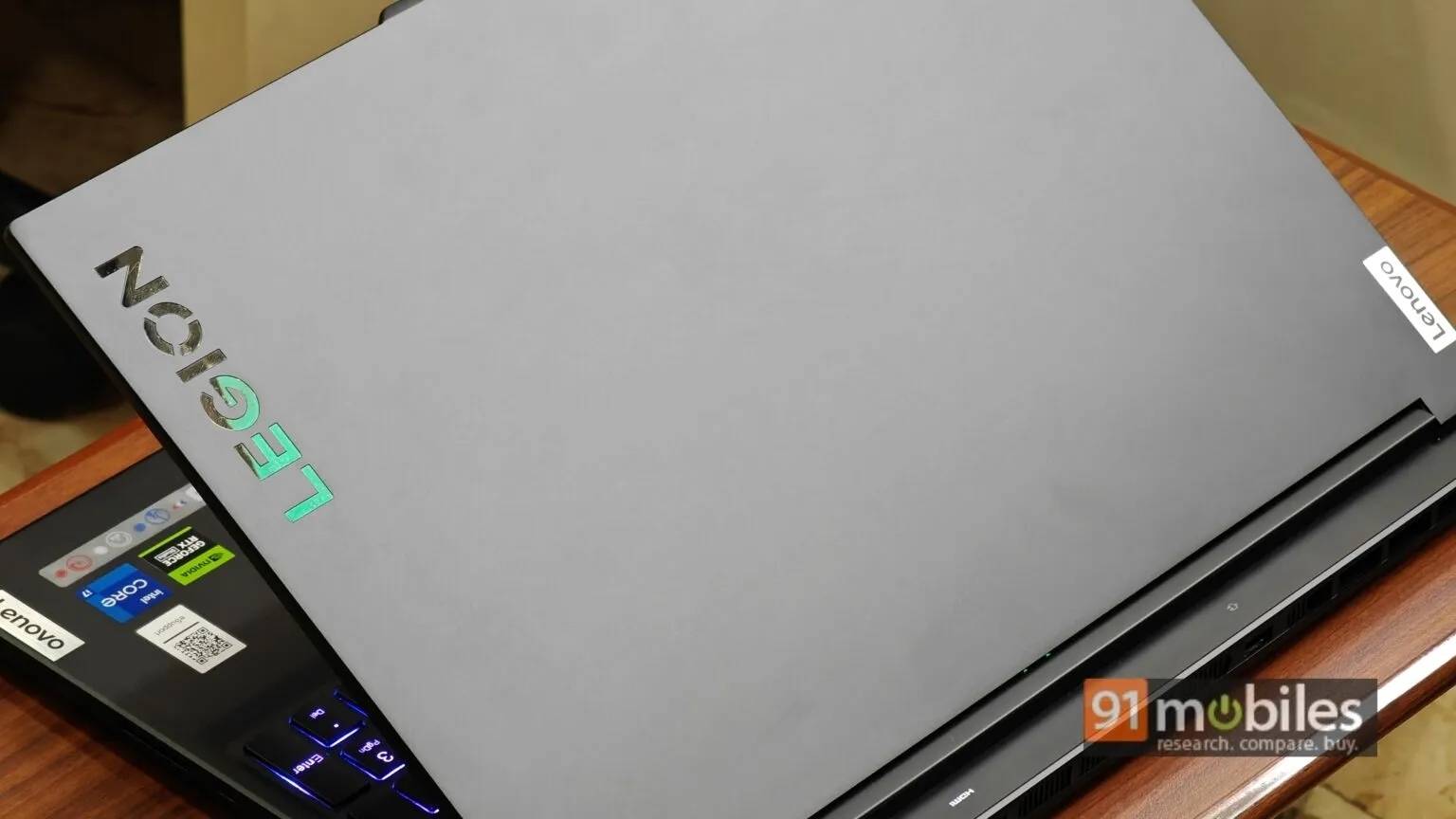 Lenovo Legion 7i 16IRX9 (83FD0010IN) Laptop (Core i7 14th Gen/32 GB/1 TB SSD/Windows 11/8 GB)