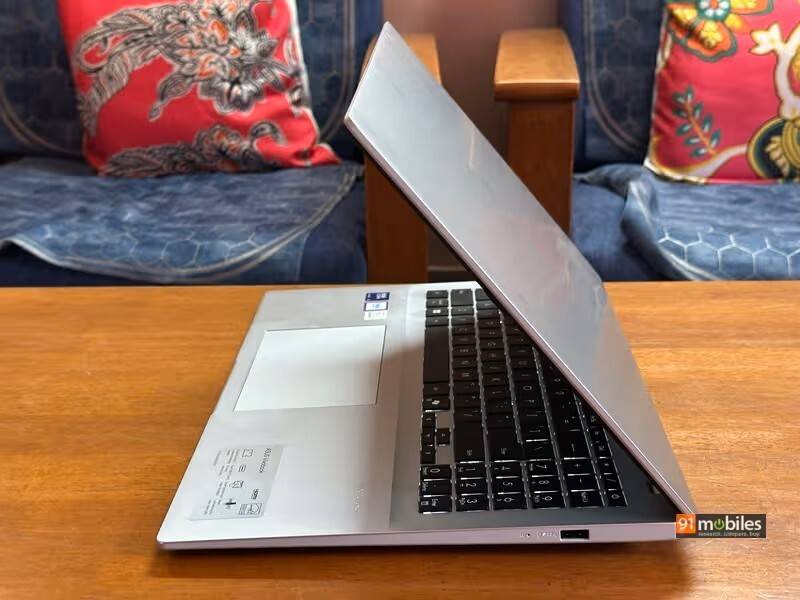 Asus VivoBook 16 X1607CA-MB139WS Laptop (Core Ultra 5/16 GB/512 GB SSD/Windows 11)