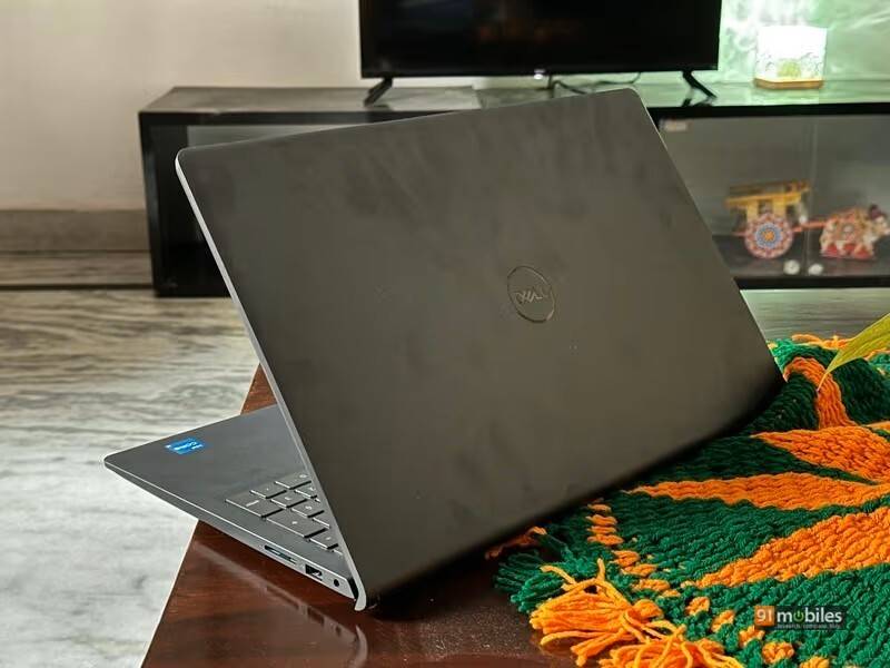 Dell Inspiron 15 3530 (OIN353010051RINB1M) Laptop (Core i3 13th Gen/8 GB/512 GB SSD/Windows 11)