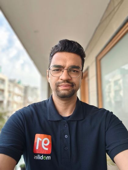 vivo V30