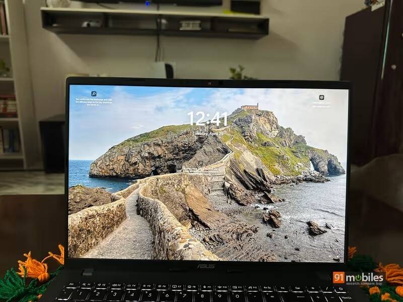 Asus VivoBook 16 X1607QA-MB049WS Laptop (Qualcomm Snapdragon Octa Core/16 GB/512 GB SSD/Windows 11)