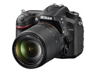 Nikon D5500 (AF-S DX 18-140mm f/3.5-f/5.6G ED VR Lens and AF-S DX 50mm f/1.8G Kit Lens) Digital SLR Camera Price