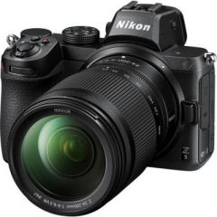 Nikon Z5 (NIKKOR Z 24-200mm f/4-f/6.3 VR Kit Lens) Mirrorless Camera Price
