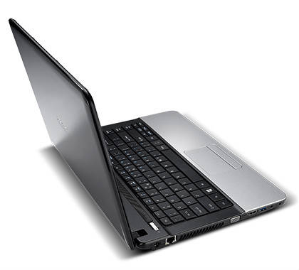 Acer Aspire E1-431 NX.M0RSI.004 Laptop (Pentium Dual Core/2 GB/320 GB/Linux/2 GB)