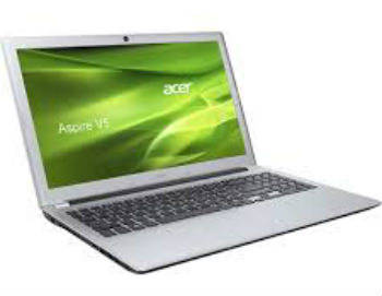 Acer Aspire V5-572P NX.MAESI.005 Laptop (Core i3 2nd Gen/4 GB/500 GB/Windows 8)
