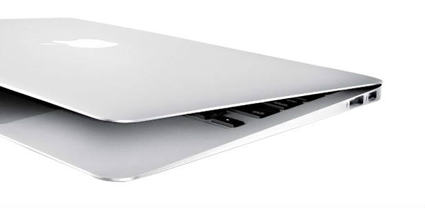 Apple MacBook Air MD223HN/A Ultrabook (Core i5 2nd Gen/4 GB/64 GB SSD/MAC)