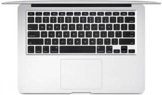 Apple MacBook Air MMGF2HN/A Ultrabook (Core i5 5th Gen/8 GB/128 GB SSD/macOS Sierra) Laptop
