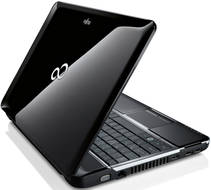 Fujitsu Lifebook AH531 Laptop (Core i3 2nd Gen/4 GB/750 GB/DOS)