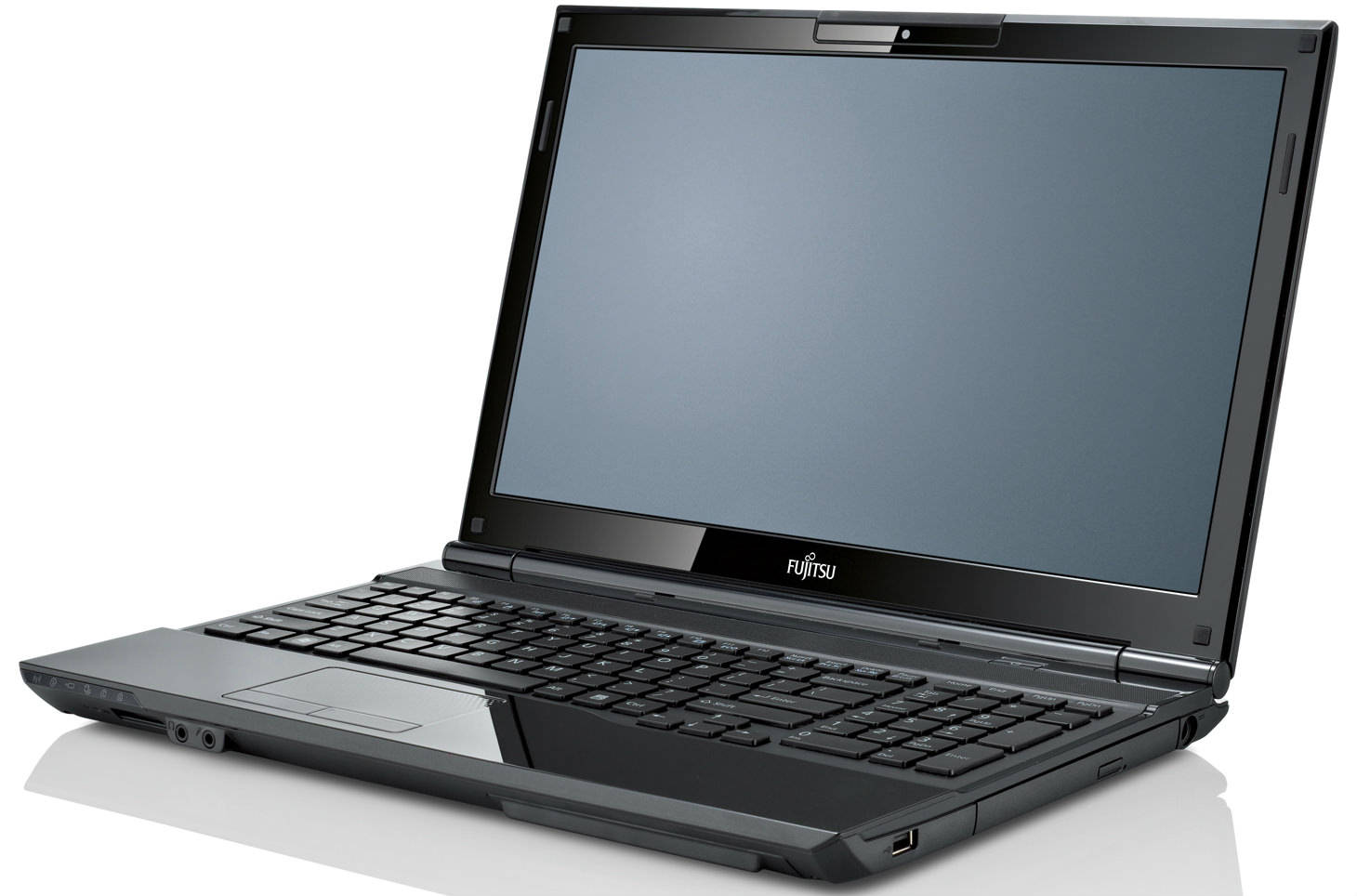 Fujitsu Lifebook AH532 Laptop (Core i3 2nd Gen/4 GB/500 GB/Windows 8)