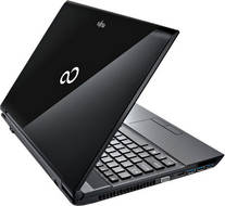 Fujitsu Lifebook AH532 Laptop (Core i3 2nd Gen/4 GB/750 GB/Windows 8/1)