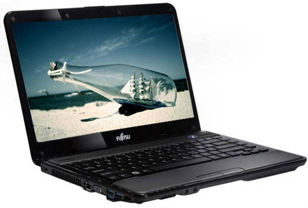 Fujitsu Lifebook LH532 Laptop (Core i3 3rd Gen/4 GB/500 GB/Windows 7)