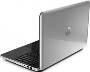 HP Pavilion 15-e050so (E1S43EA) Laptop (Atom Quad Core A4/4 GB/500 GB/Windows 8/2 GB)