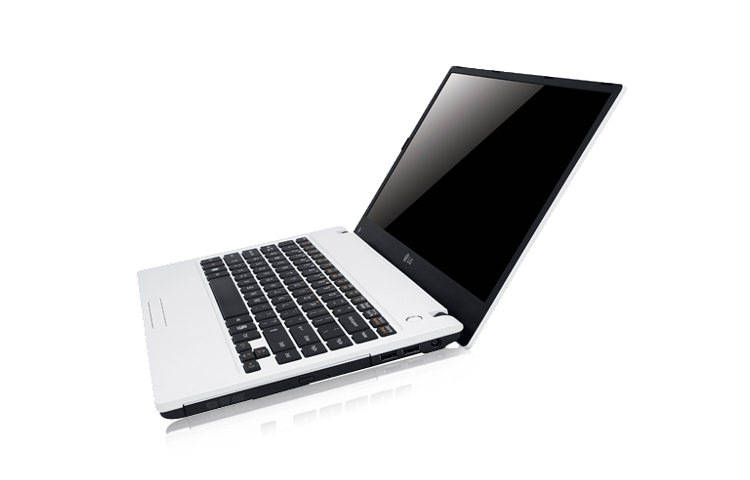 LG PD420-K Laptop (Core i3 2nd Gen/4 GB/500 GB/DOS/1)