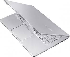 Samsung NP900X5N-X01US Laptop (Core i7 7th Gen/16 GB/256 GB SSD/Windows 10/2 GB)