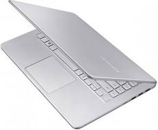 Samsung NP900X5N-X01US Laptop (Core i7 7th Gen/16 GB/256 GB SSD/Windows 10/2 GB)