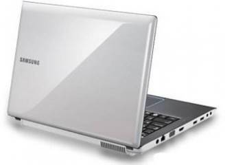 Samsung R NP-R439-DA09IN Laptop (Core i3 1st Gen/4 GB/500 GB/DOS)