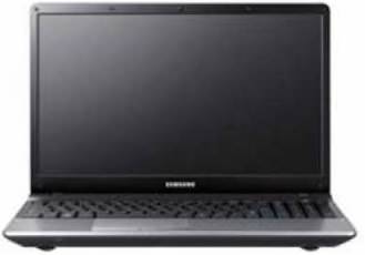 Samsung Series 3 NP300-E5Z-S01IN Laptop (Core i3 2nd Gen/4 GB/640 GB/DOS/1 GB) Price