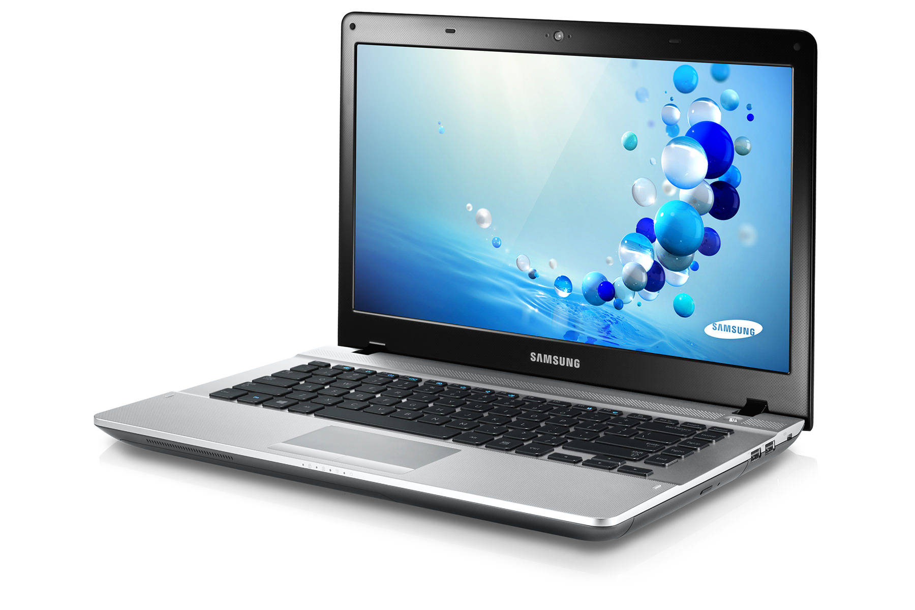 Samsung Series 3 NP300E4V-A01IN Laptop (Pentium Dual Core 3rd Gen/2 GB/320 GB/DOS)