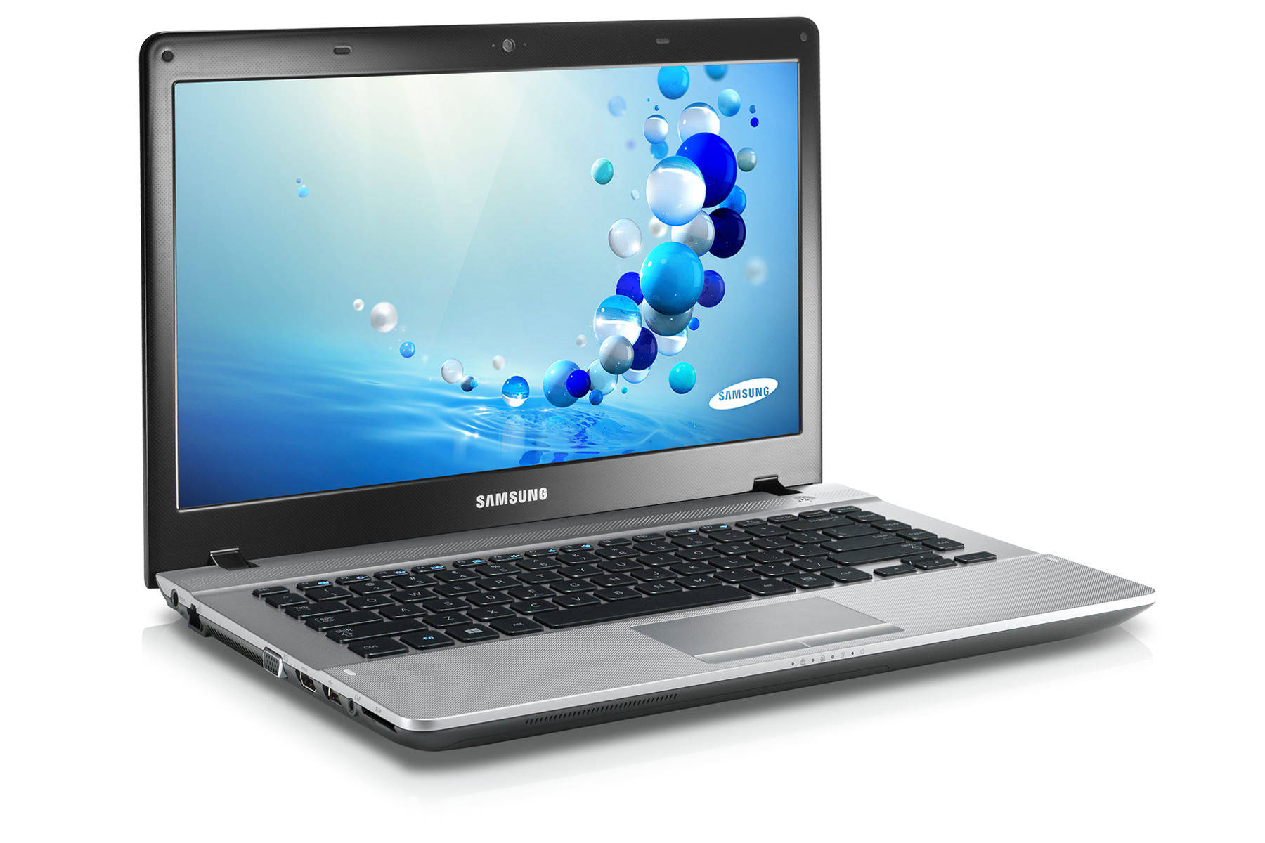 Samsung Series 3 NP300E4V-A01IN Laptop (Pentium Dual Core 3rd Gen/2 GB/320 GB/DOS)