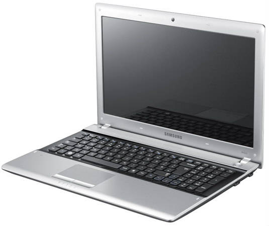 Samsung Series 3 NP300E4Z-A04IN Laptop (Pentium 2nd Gen/2 GB/320 GB/DOS)